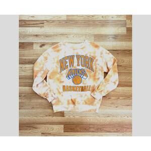 Women's New York Knicks Basketball Sweatshirt